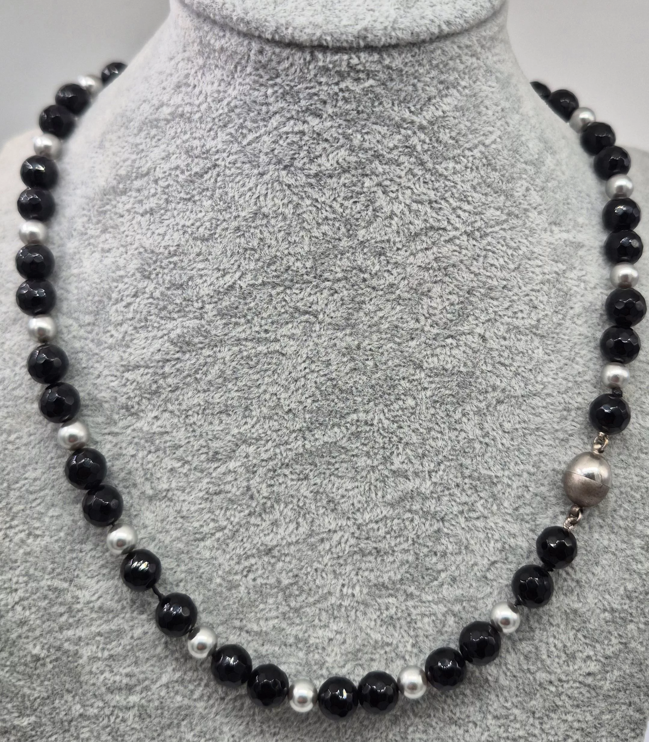 onyx healing strength protection jewellery Johannesburg