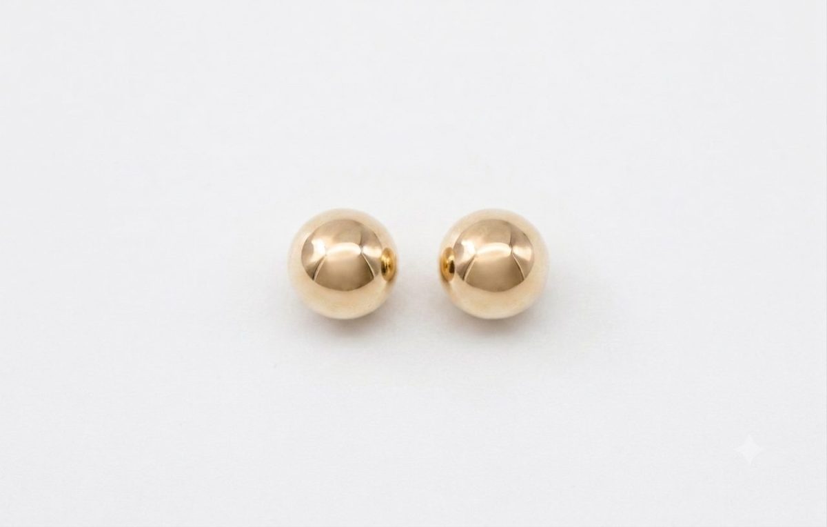 Classic, versatile and effortlessly elegant, these 9ct Yellow Gold 3mm Ball Stud Earrings offer a timeless, minimalist aesthetic suitable for everyday wear.