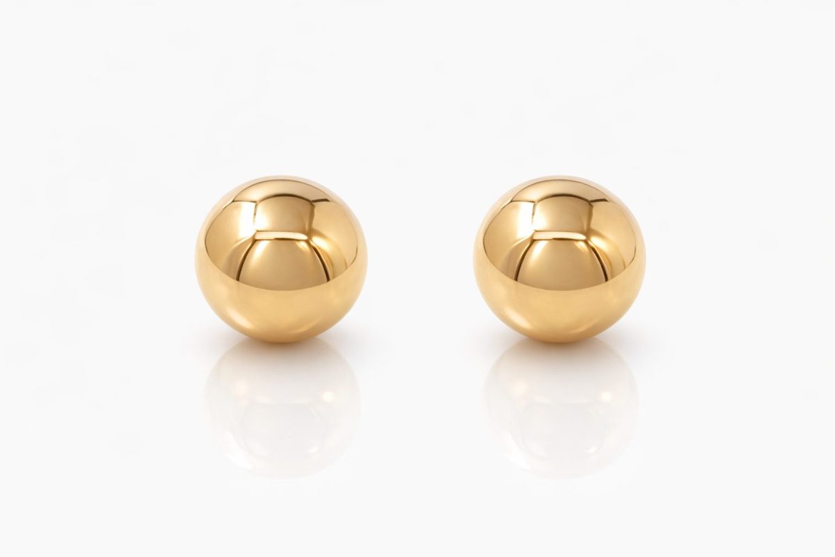 20220718_152739Faiga Elegant 9ct yellow gold ball stud earrings with a smooth, polished finish and natural sparkle.