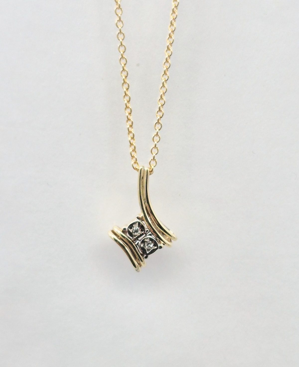 Idas - Yellow Gold Diamond Pendant - Necklace