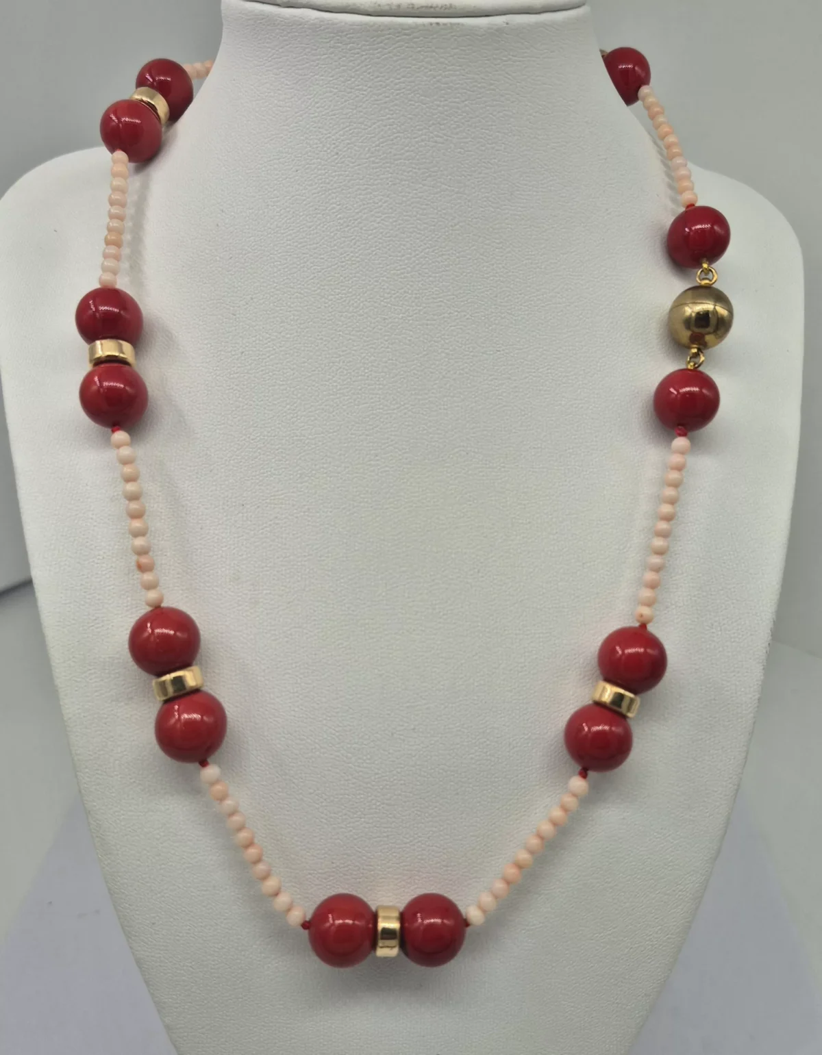 Hazel - Coral & Shell Pearl - Necklace