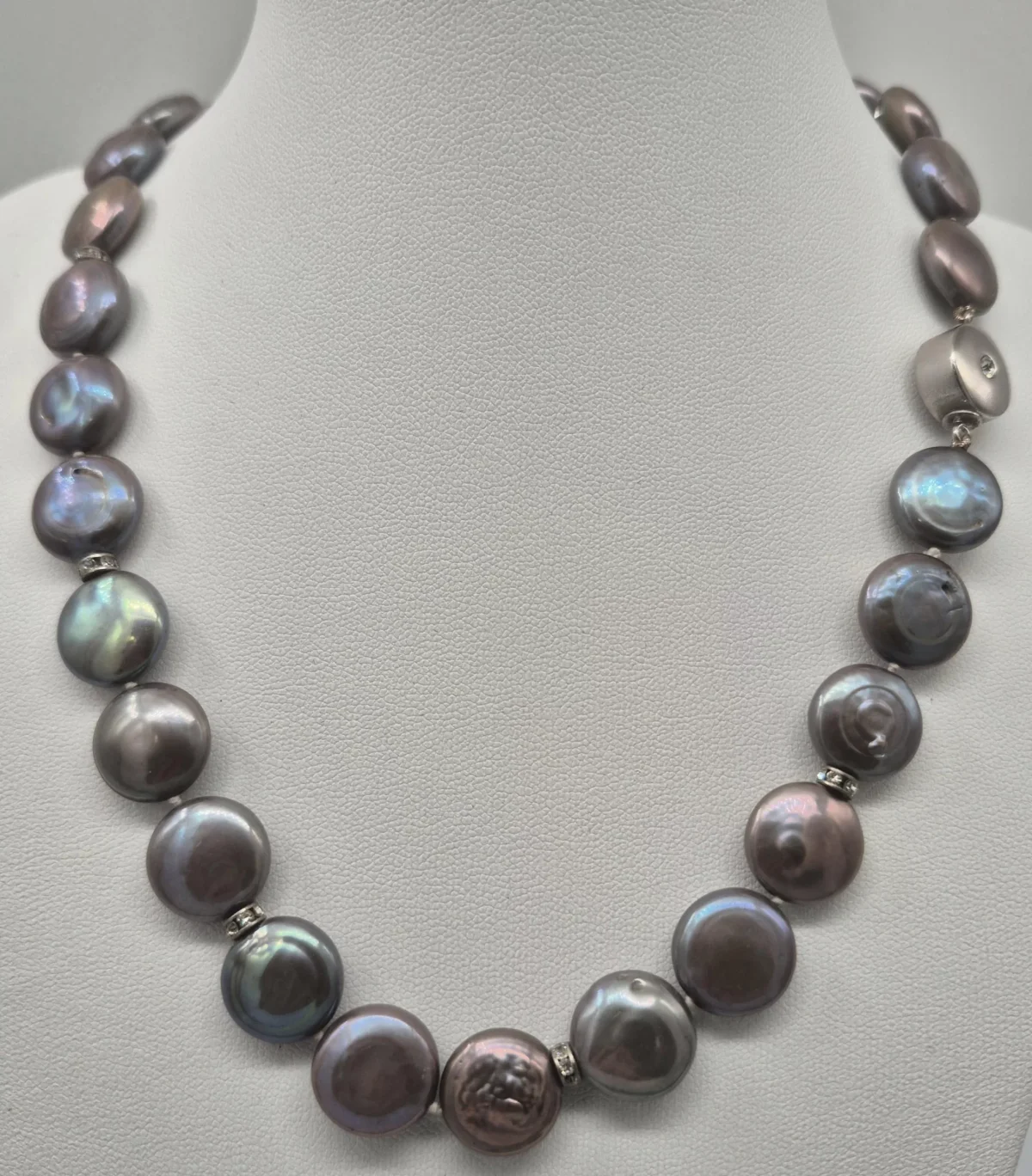 Phea - Freshwater Pearl - Necklace