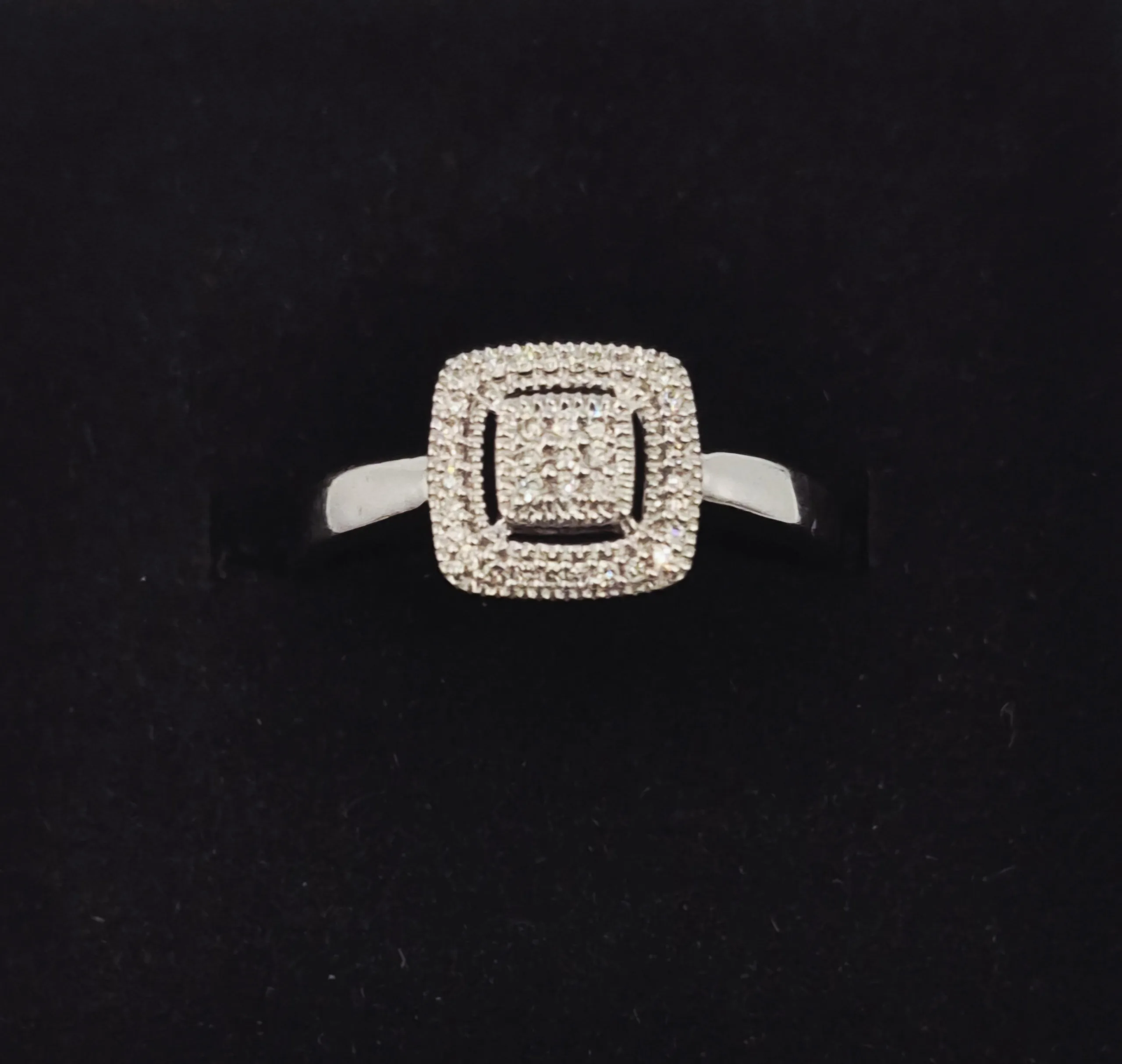 Ava blue topaz ring sizing guide