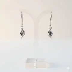 Fronda - Sterling Silver Twisted Geometric - Earrings